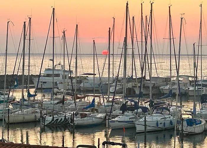 Blue Port -4 Etoiles-2 Loggias Vues-2 Parking