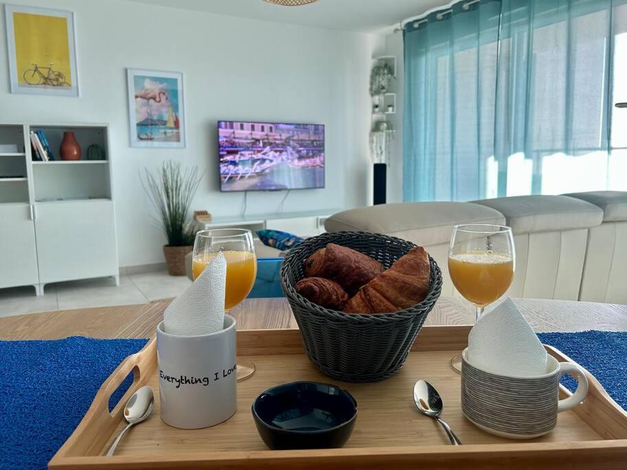 Blue Port -4 Etoiles-2 Loggias Vues-2 Parking Apartment *